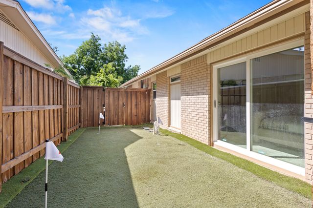 10528 Swallow Lane, Dallas, TX 75218