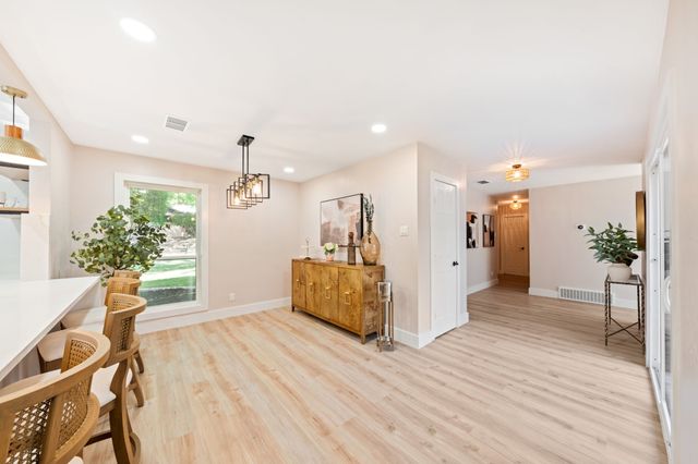 10528 Swallow Lane, Dallas, TX 75218