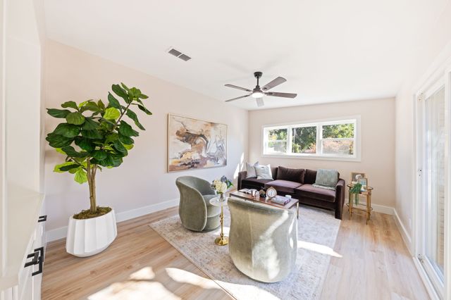 10528 Swallow Lane, Dallas, TX 75218