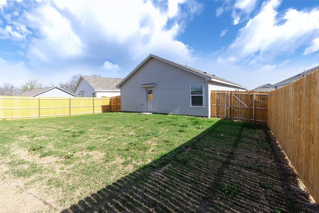 313 Thresher Lane, Princeton, TX 75407