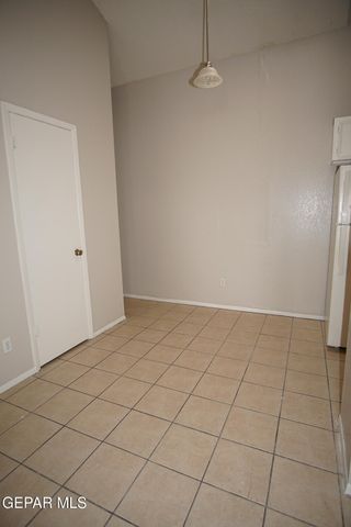 2917 E Glen Drive, A, El Paso, TX 79936