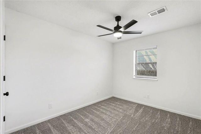 106A Smith Street, Smithville, MO 64089