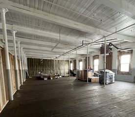 663 Lawrence St 403, Lowell, MA 01852