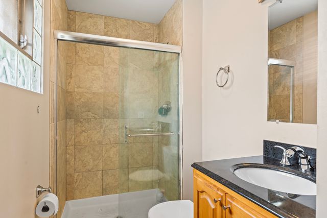 1005 E Orchard Street, Arlington Heights, IL 60005