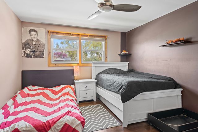 1005 E Orchard Street, Arlington Heights, IL 60005