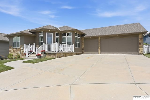 2010 Geri Circle, Bellevue, NE 68147