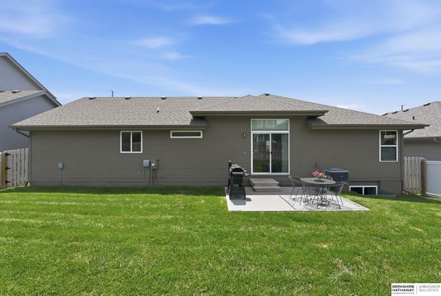 2010 Geri Circle, Bellevue, NE 68147