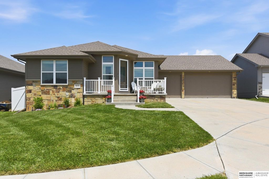 2010 Geri Circle, Bellevue, NE 68147