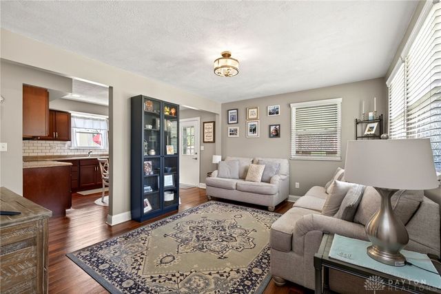 614 Louise Drive, Xenia, OH 45385