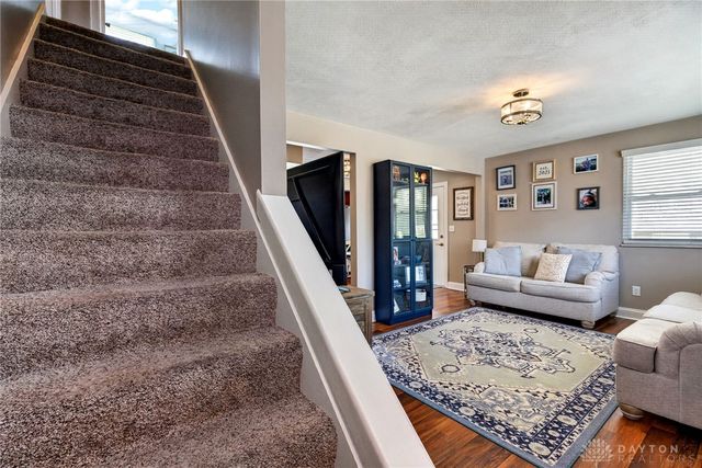 614 Louise Drive, Xenia, OH 45385