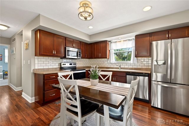 614 Louise Drive, Xenia, OH 45385