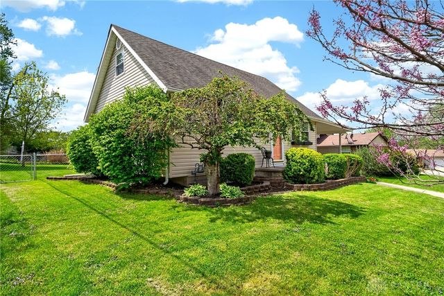 614 Louise Drive, Xenia, OH 45385
