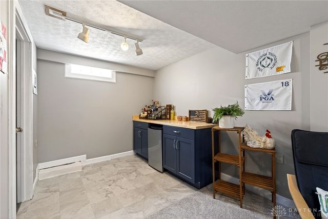 614 Louise Drive, Xenia, OH 45385