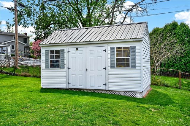614 Louise Drive, Xenia, OH 45385