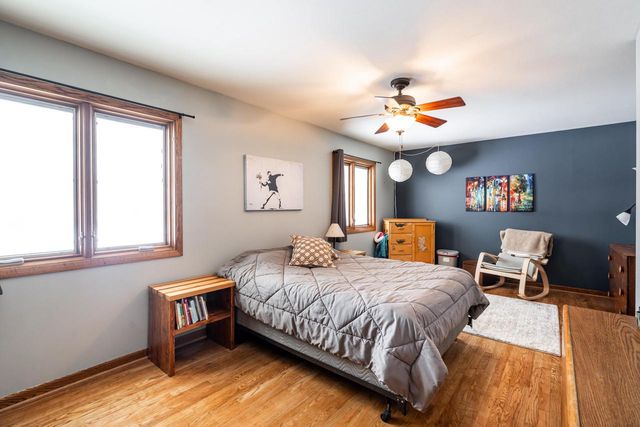 4049 S Hately AVENUE, Saint Francis, WI 53235