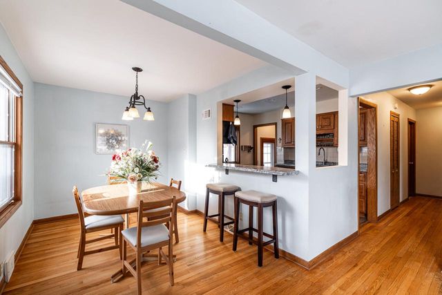 4049 S Hately AVENUE, Saint Francis, WI 53235