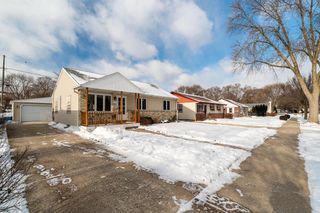 4049 S Hately AVENUE, Saint Francis, WI 53235