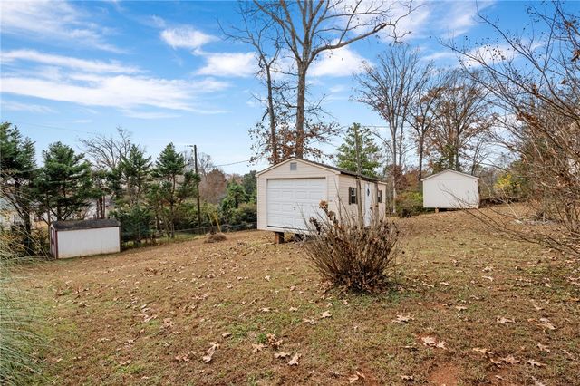 402 Little John Trail, Anderson, SC 29621