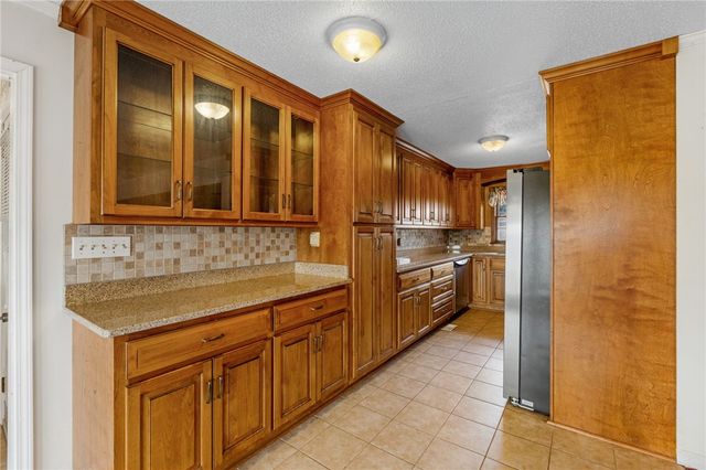 402 Little John Trail, Anderson, SC 29621