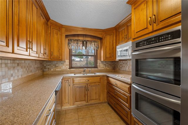 402 Little John Trail, Anderson, SC 29621