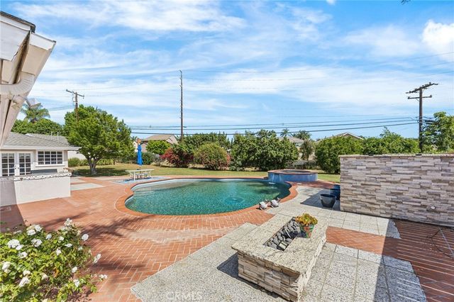 912 Bonnie, Brea, CA 92821