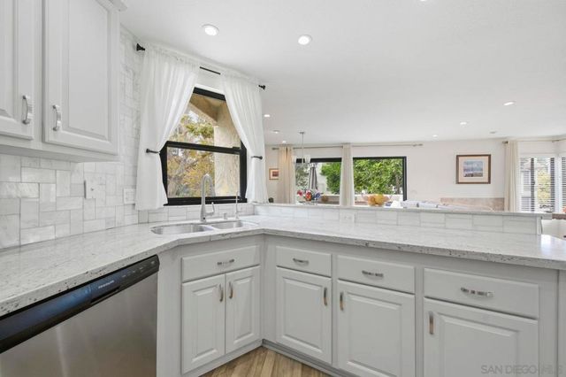 2742 Ariane Drive 153, San Diego, CA 92117