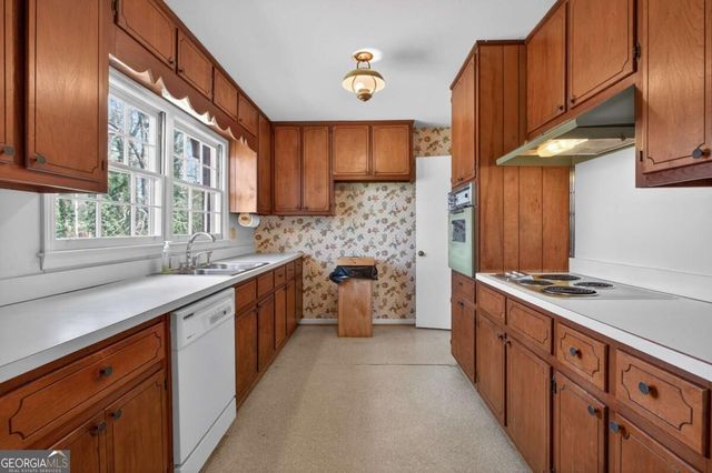 2569 Skylane Drive, Marietta, GA 30062