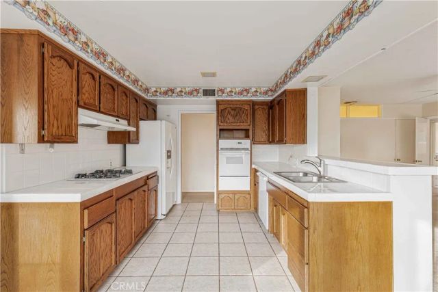 9432 Canfield, La Habra, CA 90631