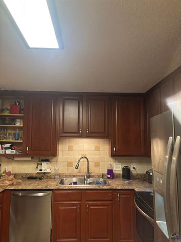 719 Meadowridge Drive, Warner Robins, GA 31093