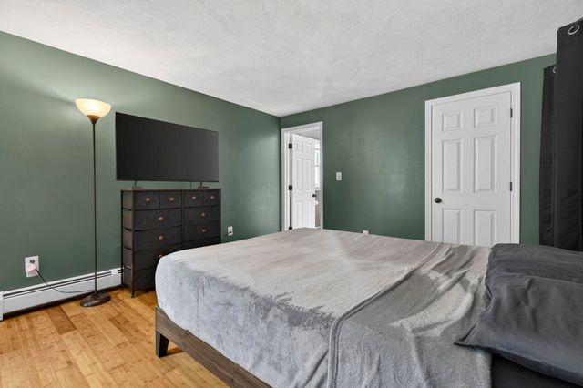 30 Amberwood Drive, Atkinson, NH 03811