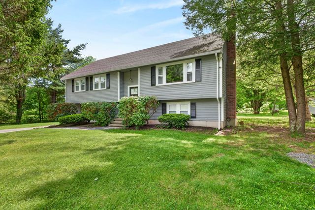 30 Amberwood Drive, Atkinson, NH 03811