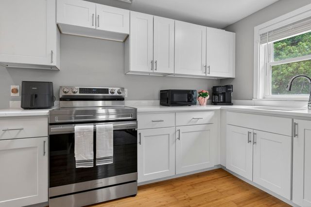 30 Amberwood Drive, Atkinson, NH 03811