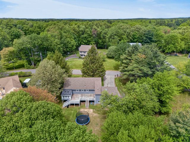 30 Amberwood Drive, Atkinson, NH 03811