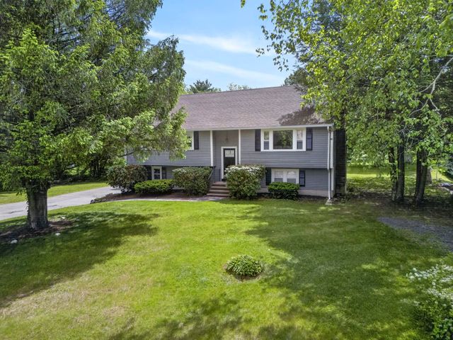 30 Amberwood Drive, Atkinson, NH 03811