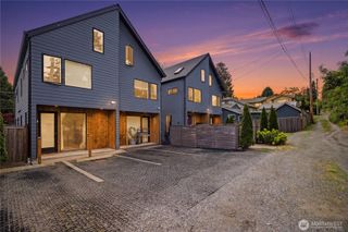 918 N 100th Street #B, Seattle, WA 98133