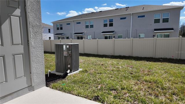 2937 SKYLINE LOOP, Kissimmee, FL 34758