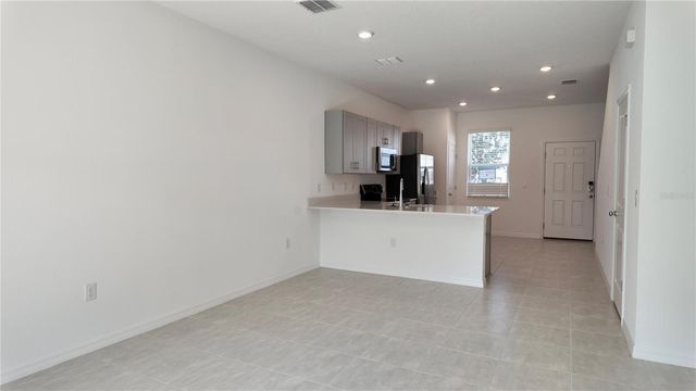 2937 SKYLINE LOOP, Kissimmee, FL 34758