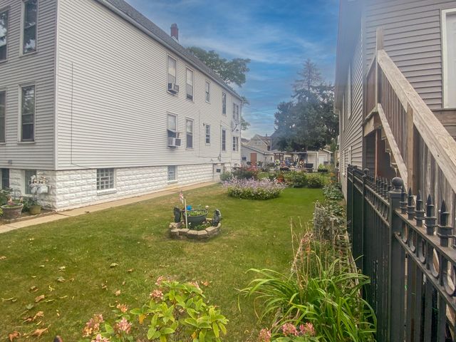 3819 N Kimball Avenue, Chicago, IL 60618