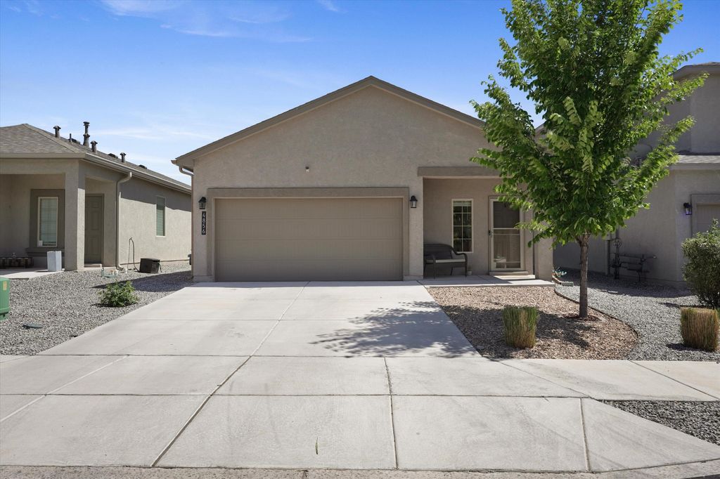 4856 Longs Peak Road NE, Rio Rancho, NM 87144