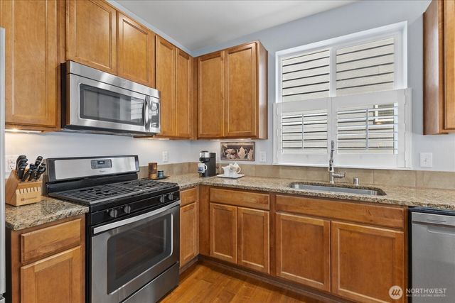 24211 SE 258th Wy, Maple Valley, WA 98038