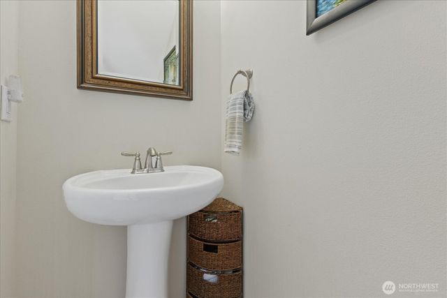 24211 SE 258th Wy, Maple Valley, WA 98038