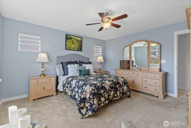24211 SE 258th Wy, Maple Valley, WA 98038