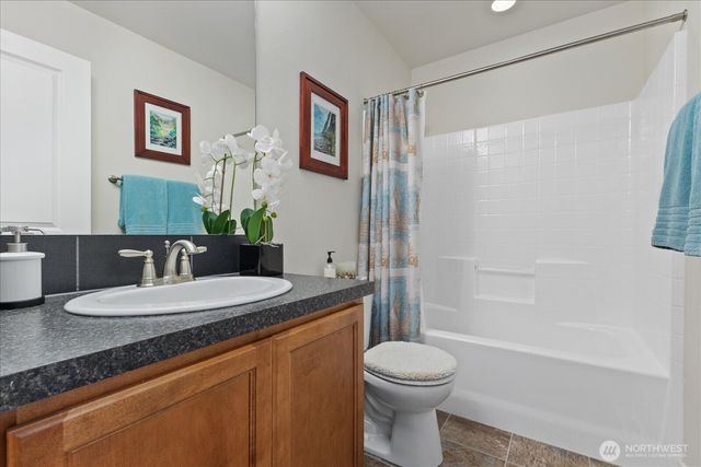 24211 SE 258th Wy, Maple Valley, WA 98038