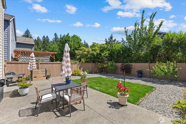 24211 SE 258th Wy, Maple Valley, WA 98038