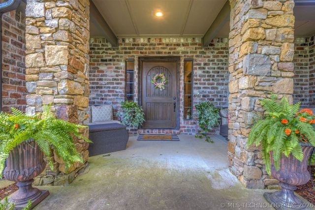 6920 W 42nd Street, Tulsa, OK 74107
