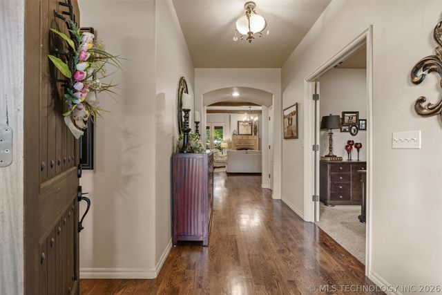 6920 W 42nd Street, Tulsa, OK 74107