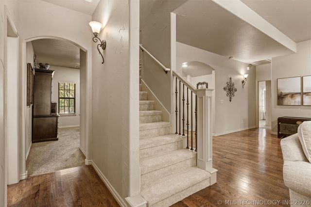 6920 W 42nd Street, Tulsa, OK 74107