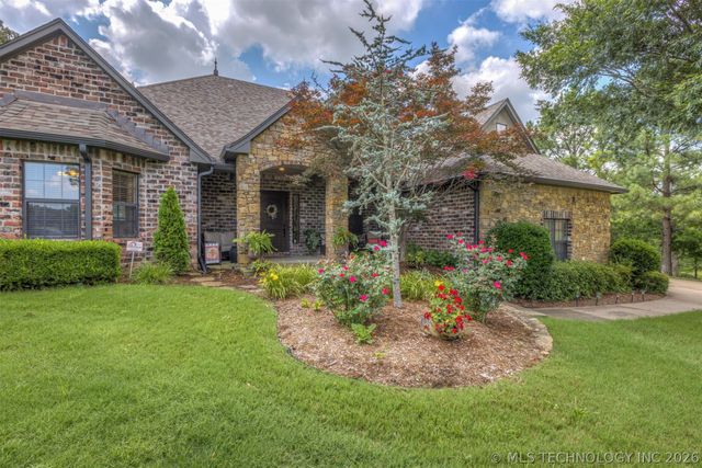 6920 W 42nd Street, Tulsa, OK 74107