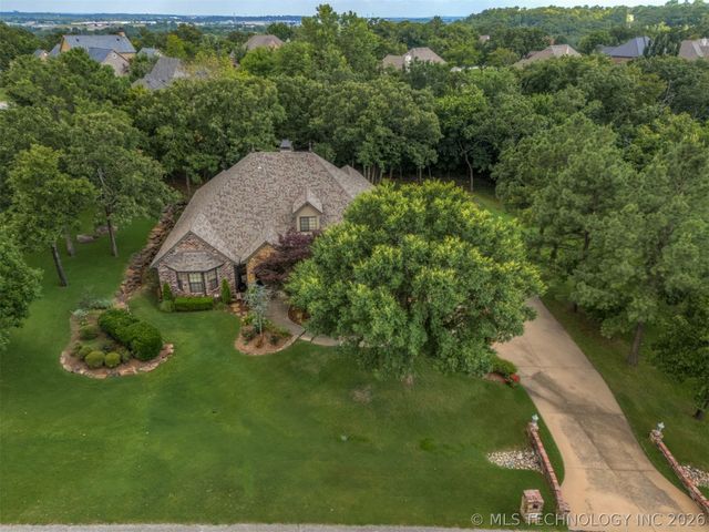 6920 W 42nd Street, Tulsa, OK 74107