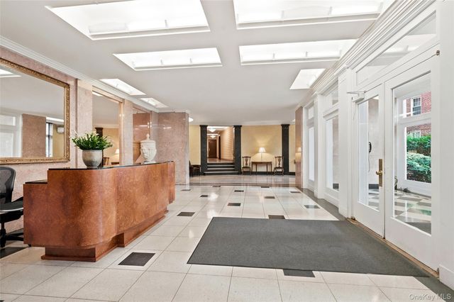 949 Palmer Road 1R, Bronxville, NY 10708